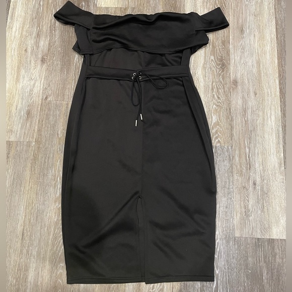 OFF THE SHOULDER SPLIT MIDI BODYCON
DRESS - Picture 4 of 11